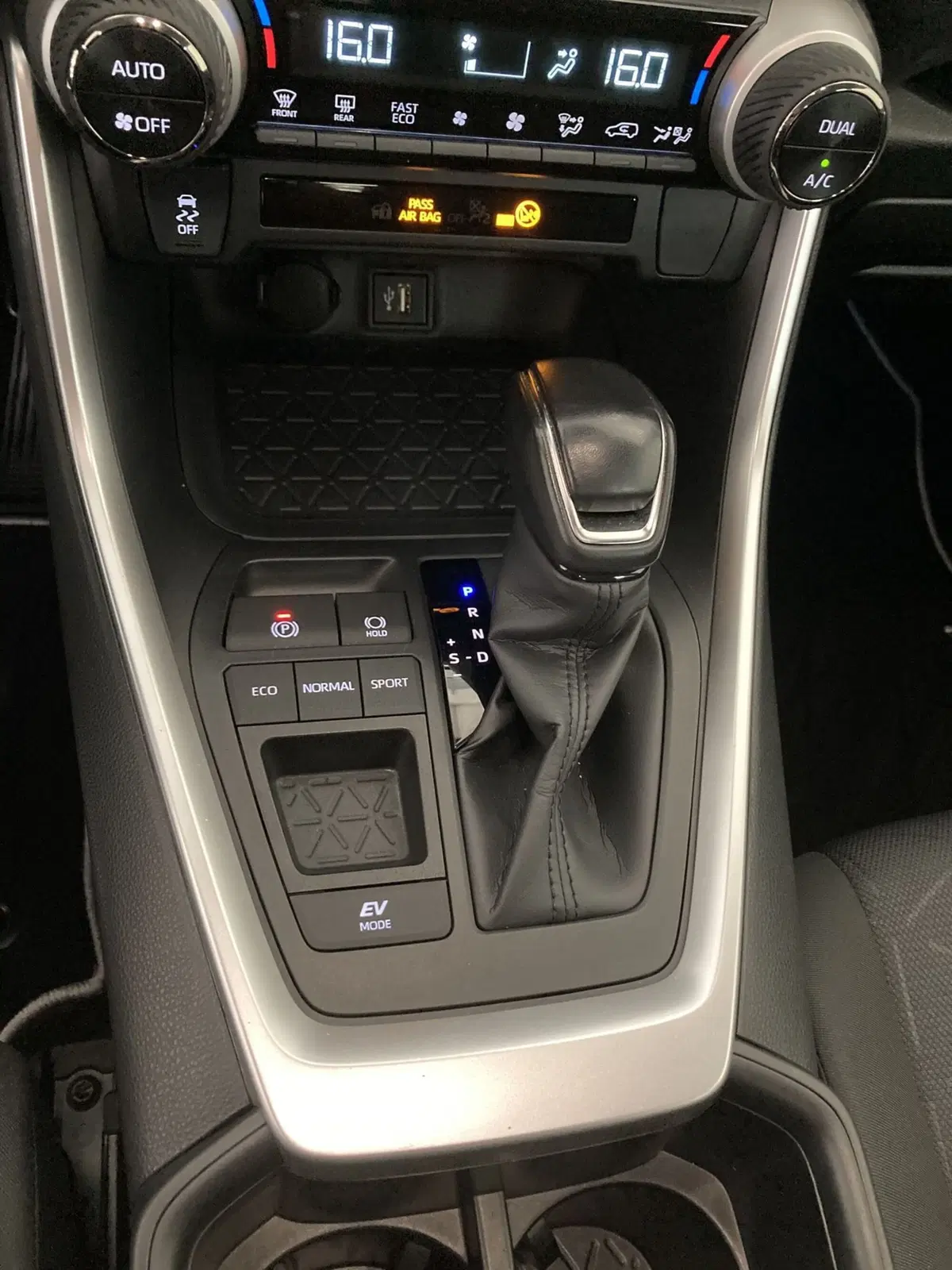 Toyota Rav4 usata a Barletta-Andria-Trani (14)