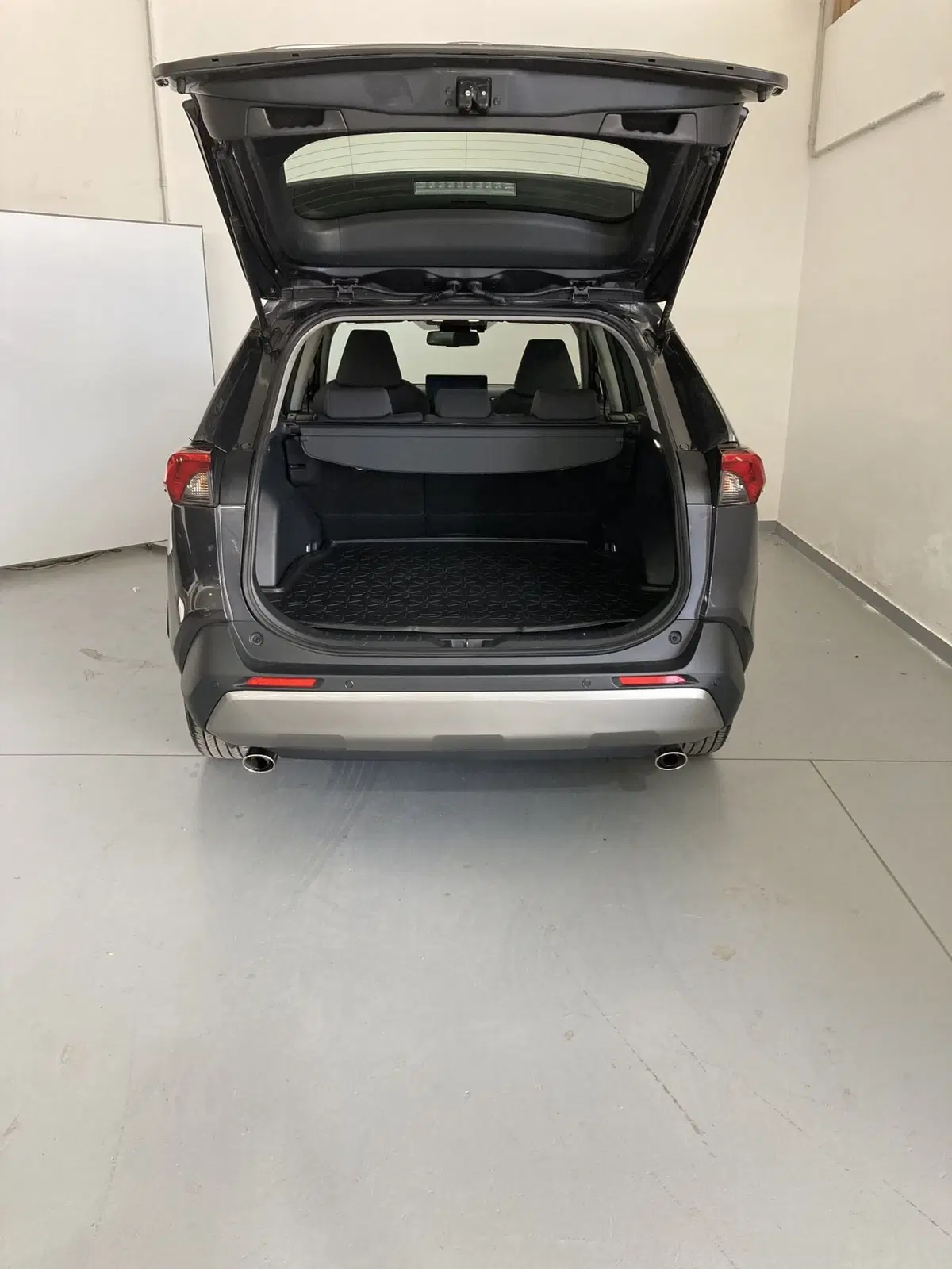Toyota Rav4 usata a Barletta-Andria-Trani (6)
