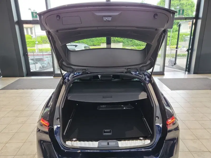 Peugeot 508 SW nuova a Vicenza (11)