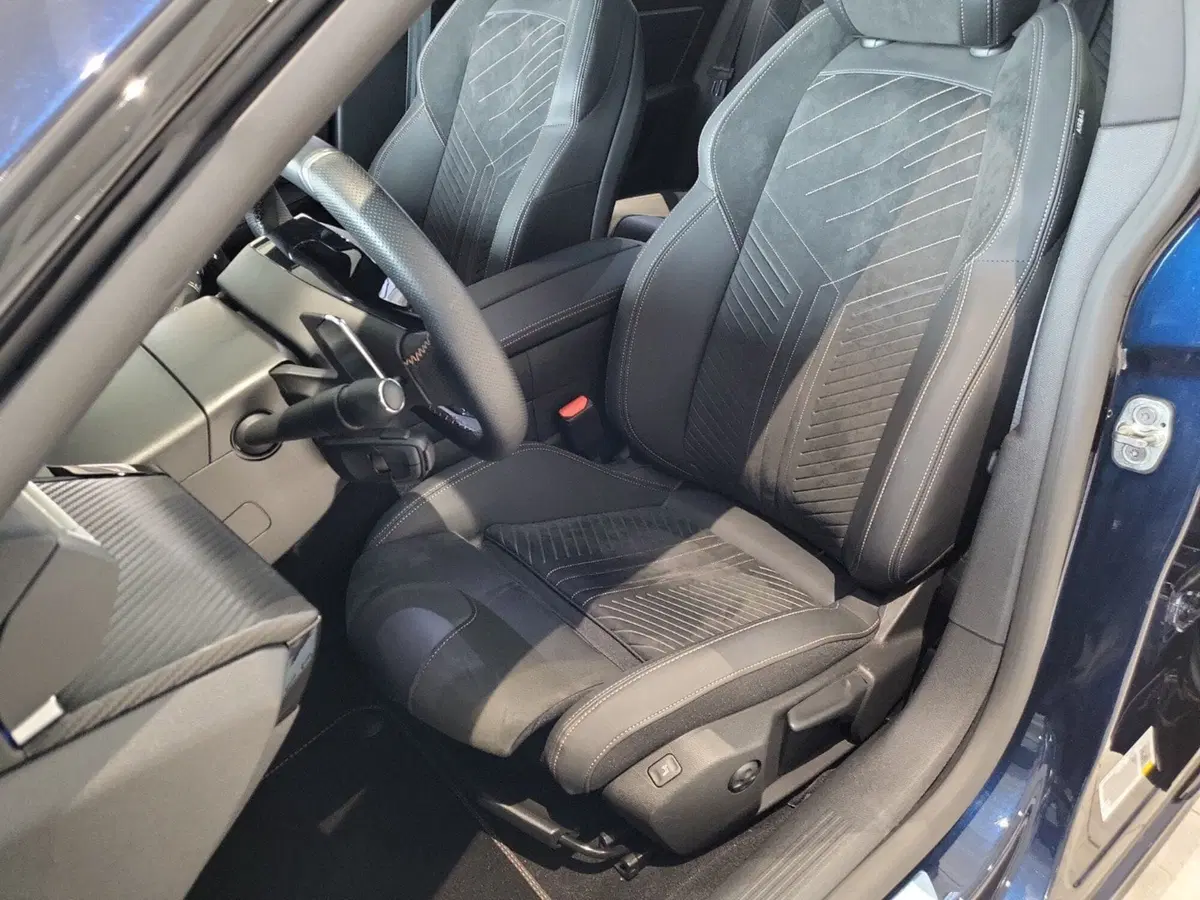 Peugeot 508 SW nuova a Vicenza (18)