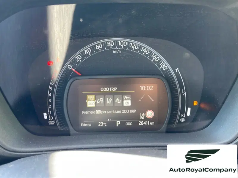 Toyota Aygo X usata a Roma (13)