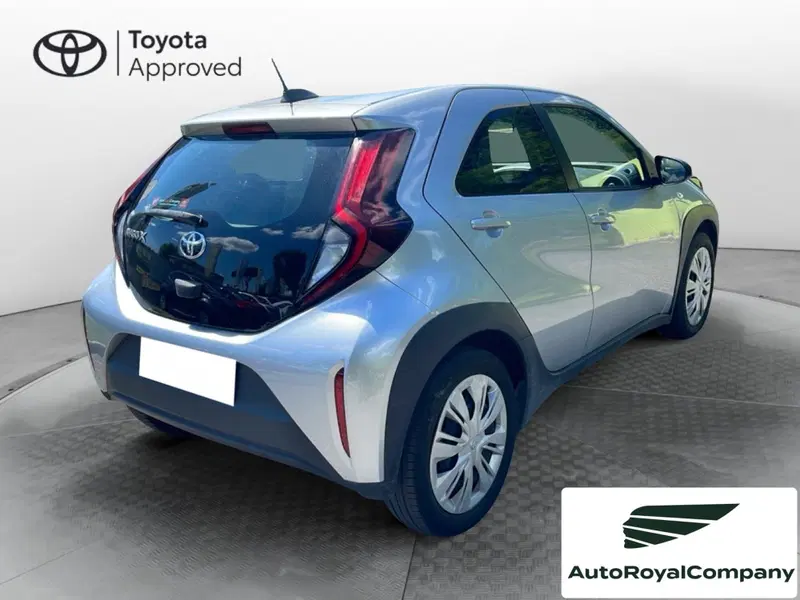 Toyota Aygo X usata a Roma (6)