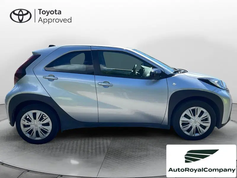 Toyota Aygo X usata a Roma (7)