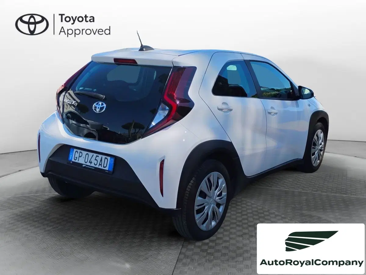 Toyota Aygo X usata a Roma (12)