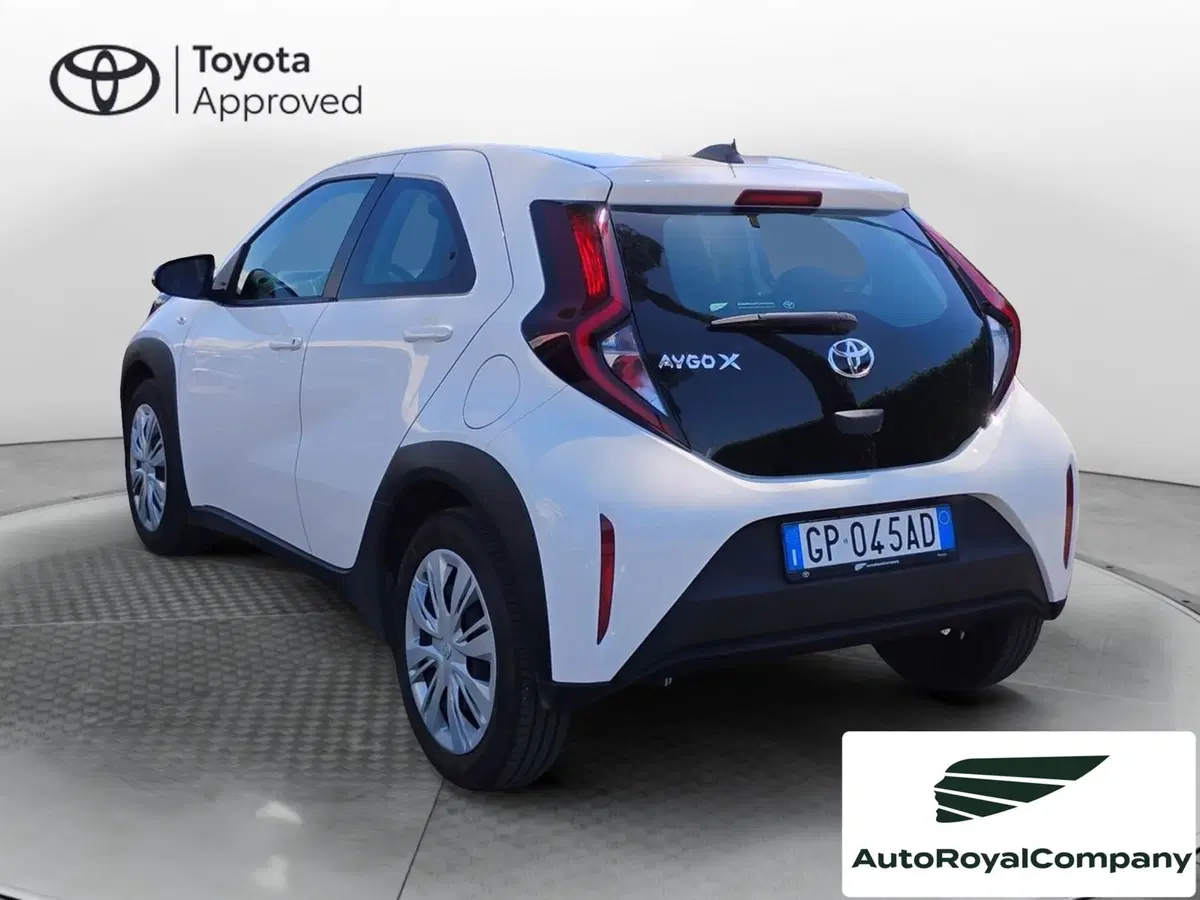 Toyota Aygo X usata a Roma (13)