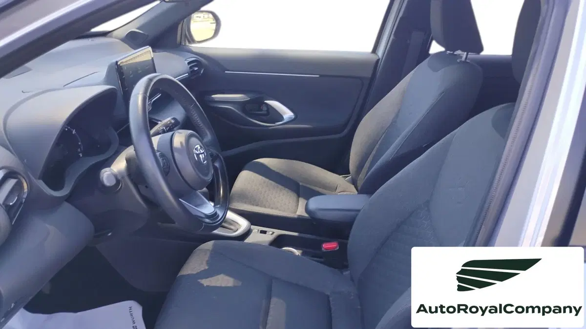 Toyota Yaris Cross usata a Roma (4)