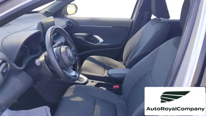 Toyota Yaris Cross usata a Roma (4)