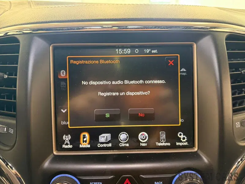Jeep Grand Cherokee usata a Varese (14)