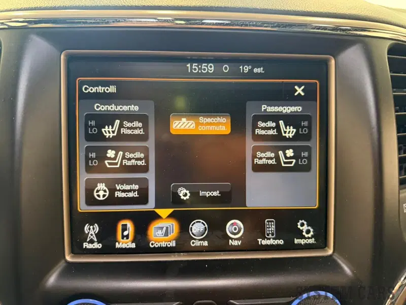 Jeep Grand Cherokee usata a Varese (15)