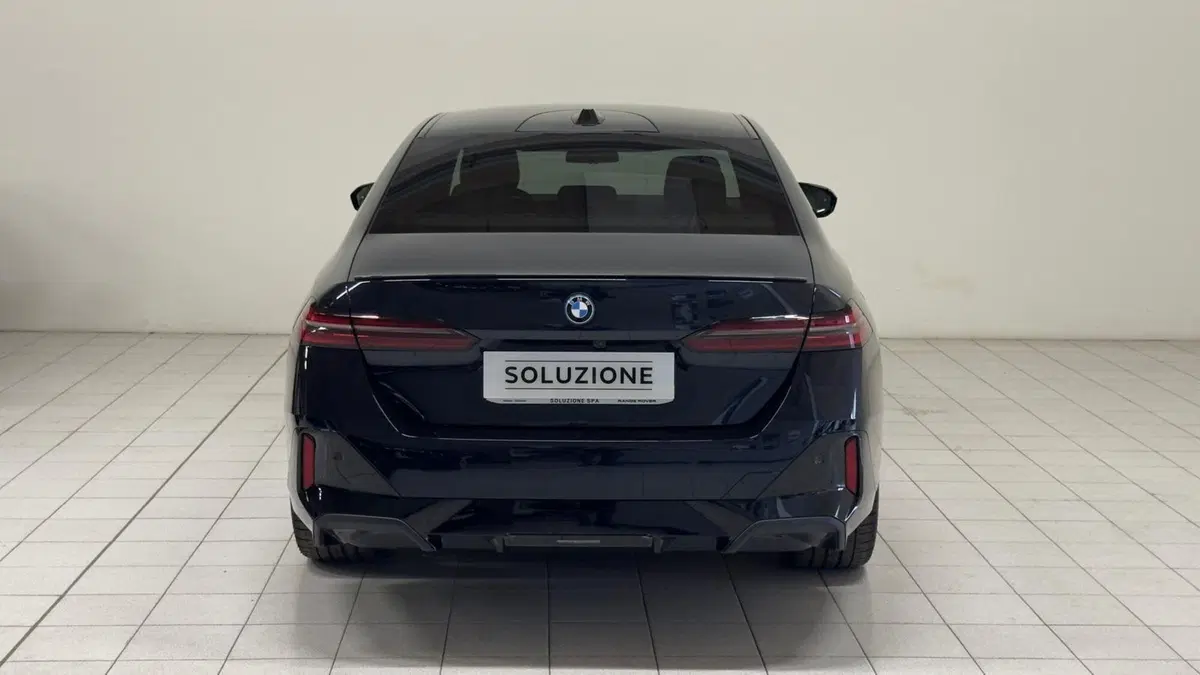 BMW Serie 5 usata a Novara (7)