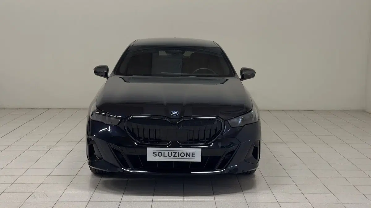 BMW Serie 5 usata a Novara (8)