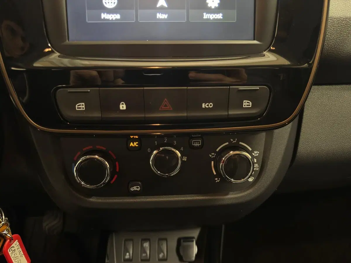 Dacia Spring usata a Novara (20)