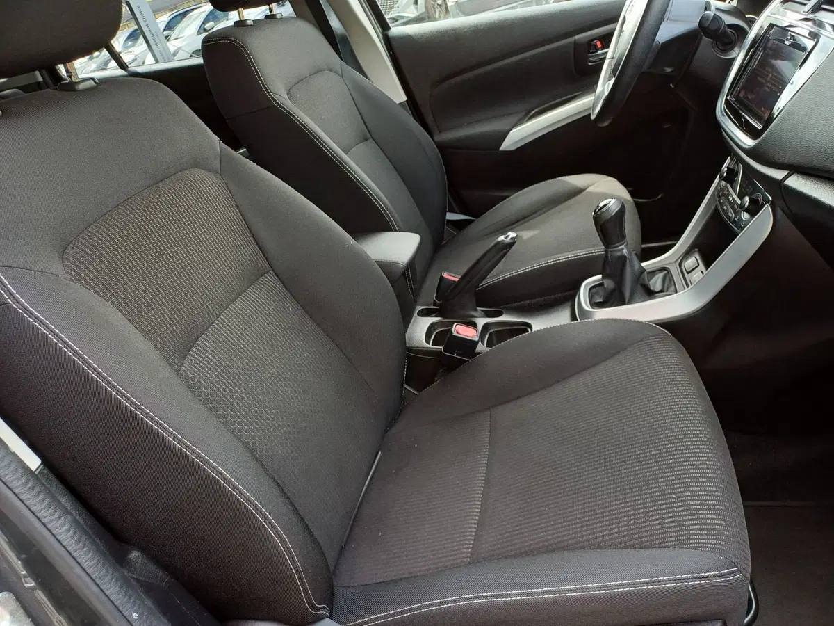 Suzuki S-Cross usata a Modena (11)