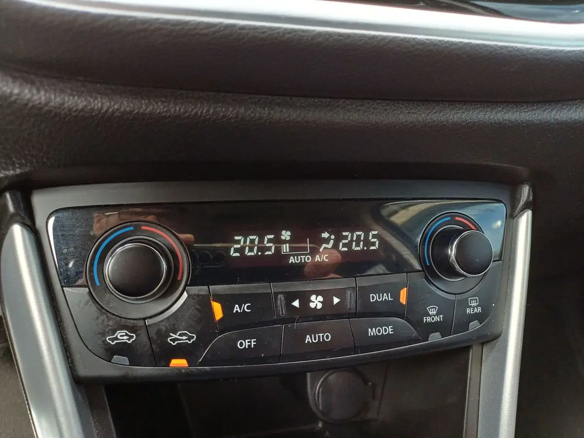 Suzuki S-Cross usata a Modena (15)