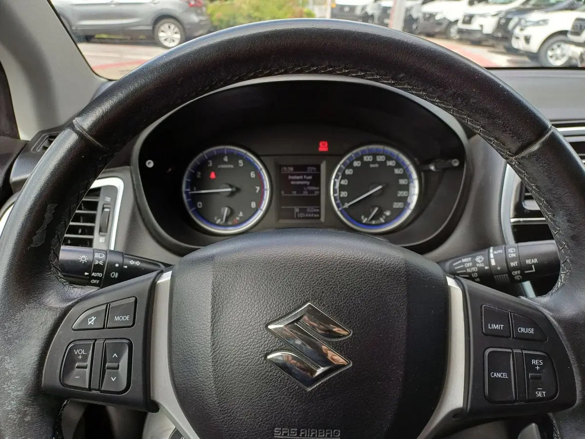 Suzuki S-Cross usata a Modena (16)