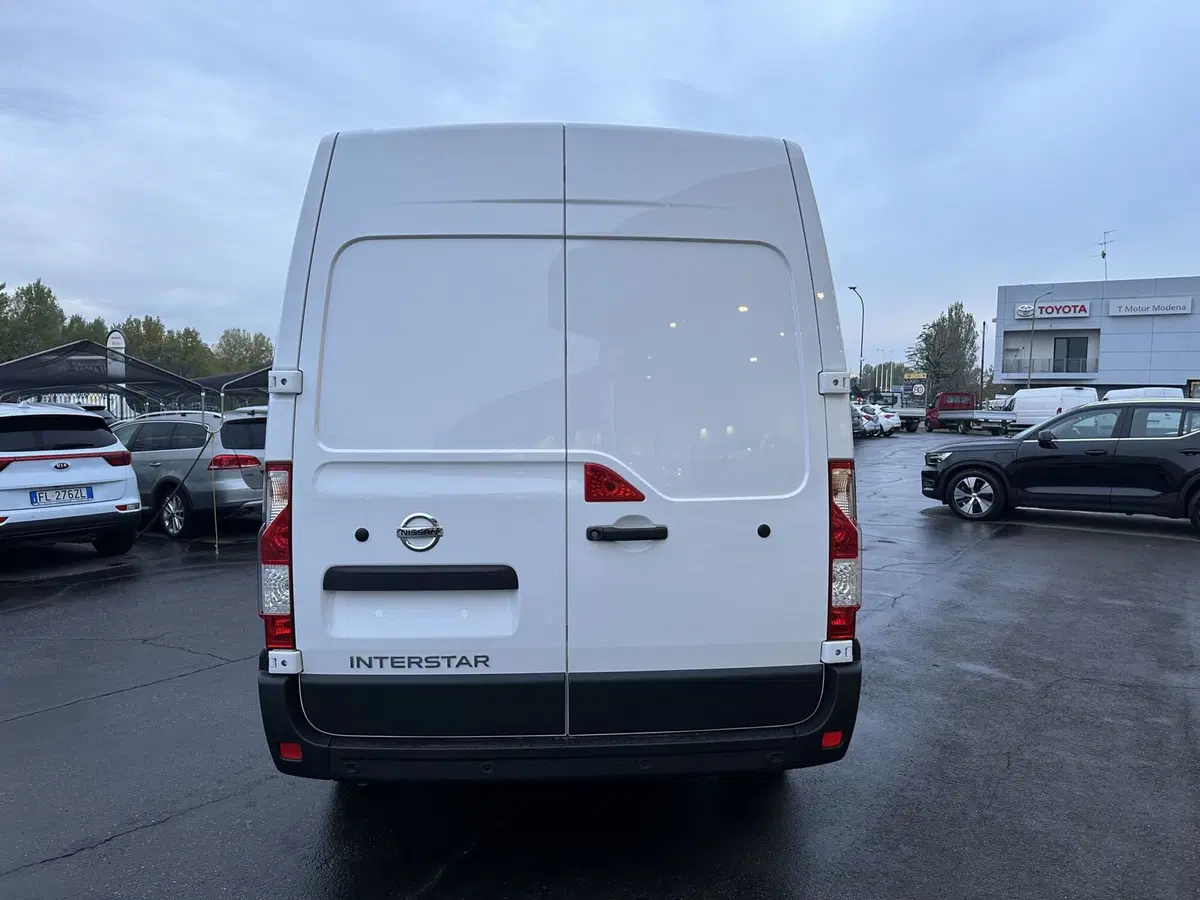 Nissan Interstar Furgone nuova a Modena (5)