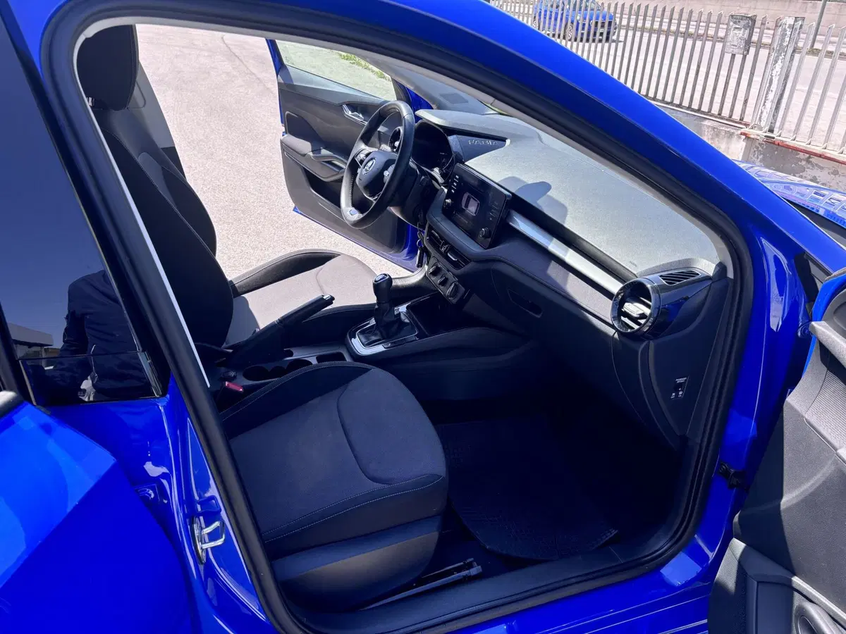 Skoda Fabia usata a Ancona (13)
