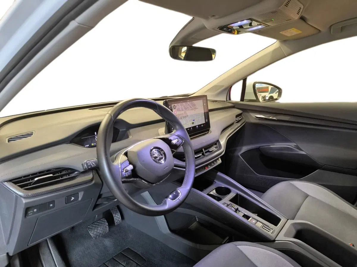 Skoda Enyaq usata a Udine (10)