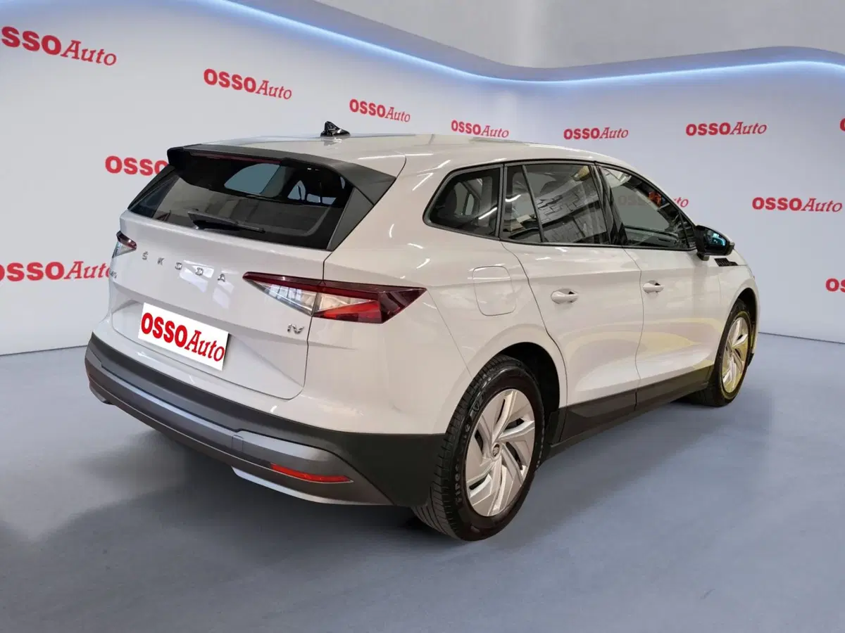Skoda Enyaq usata a Udine (3)