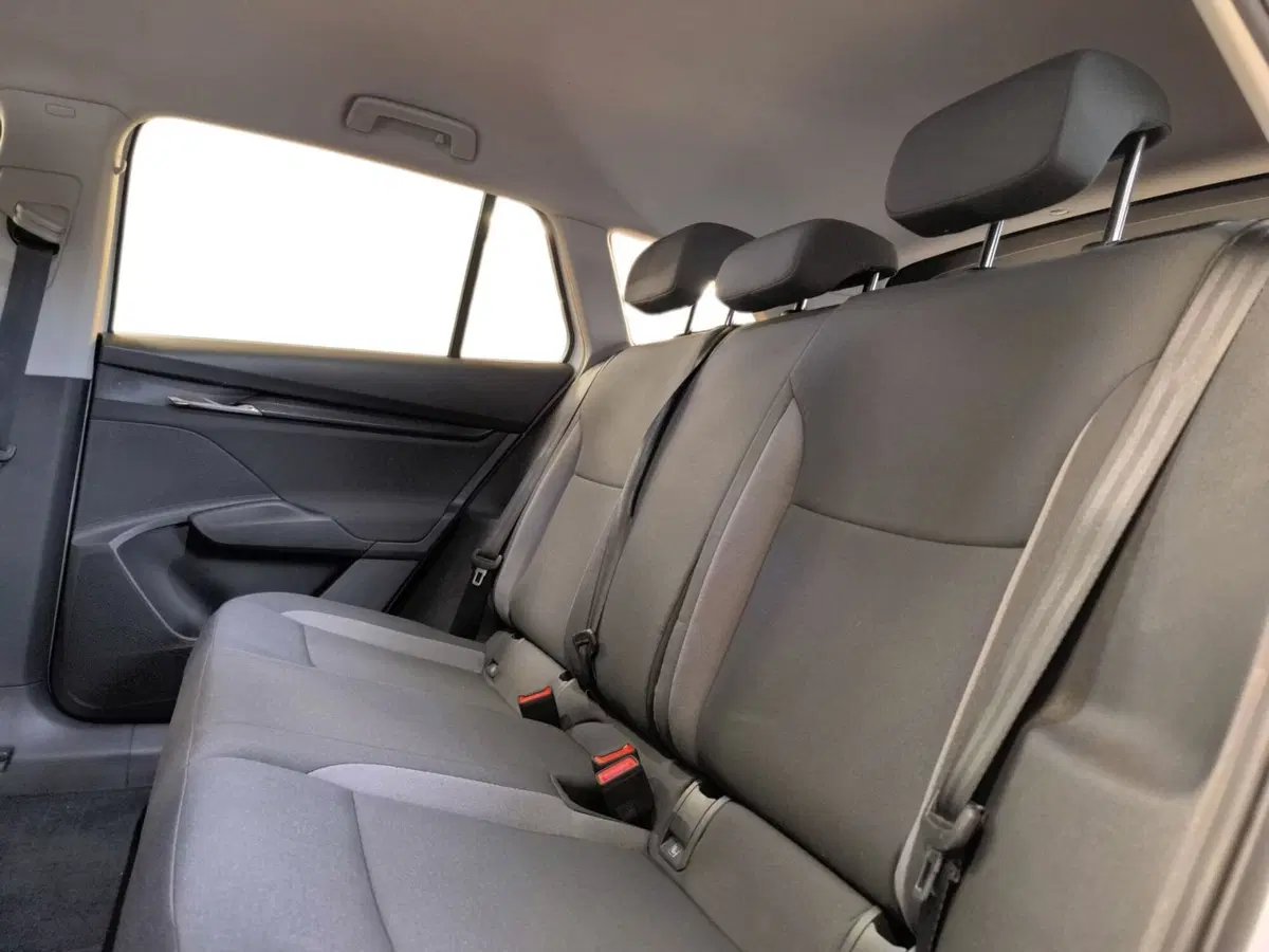 Skoda Enyaq usata a Udine (9)