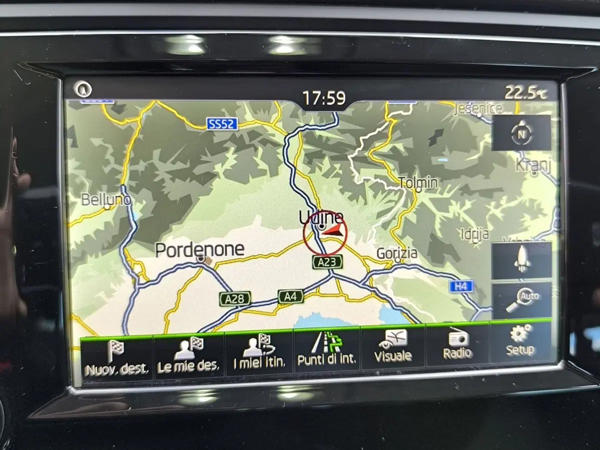Skoda Octavia Station Wagon usata a Udine (12)