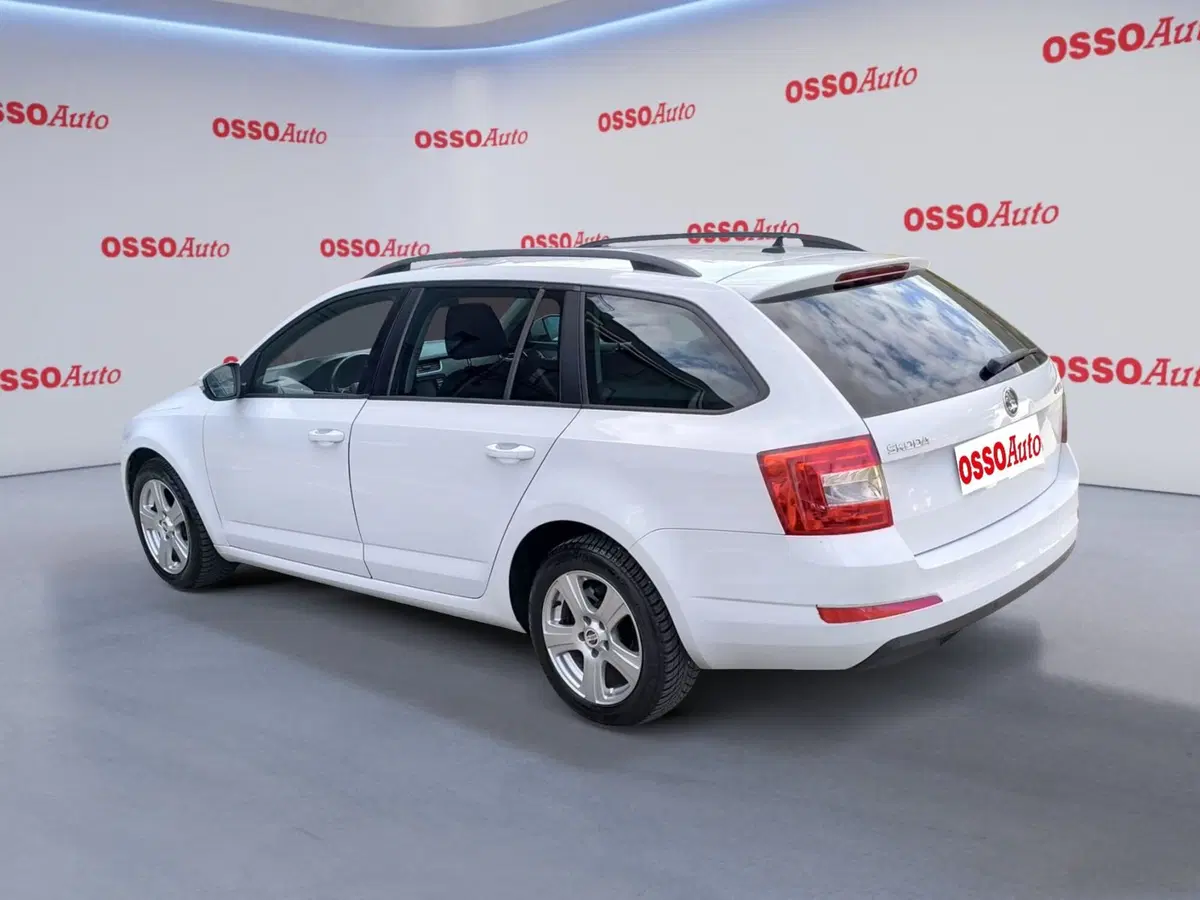 Skoda Octavia Station Wagon usata a Udine (4)