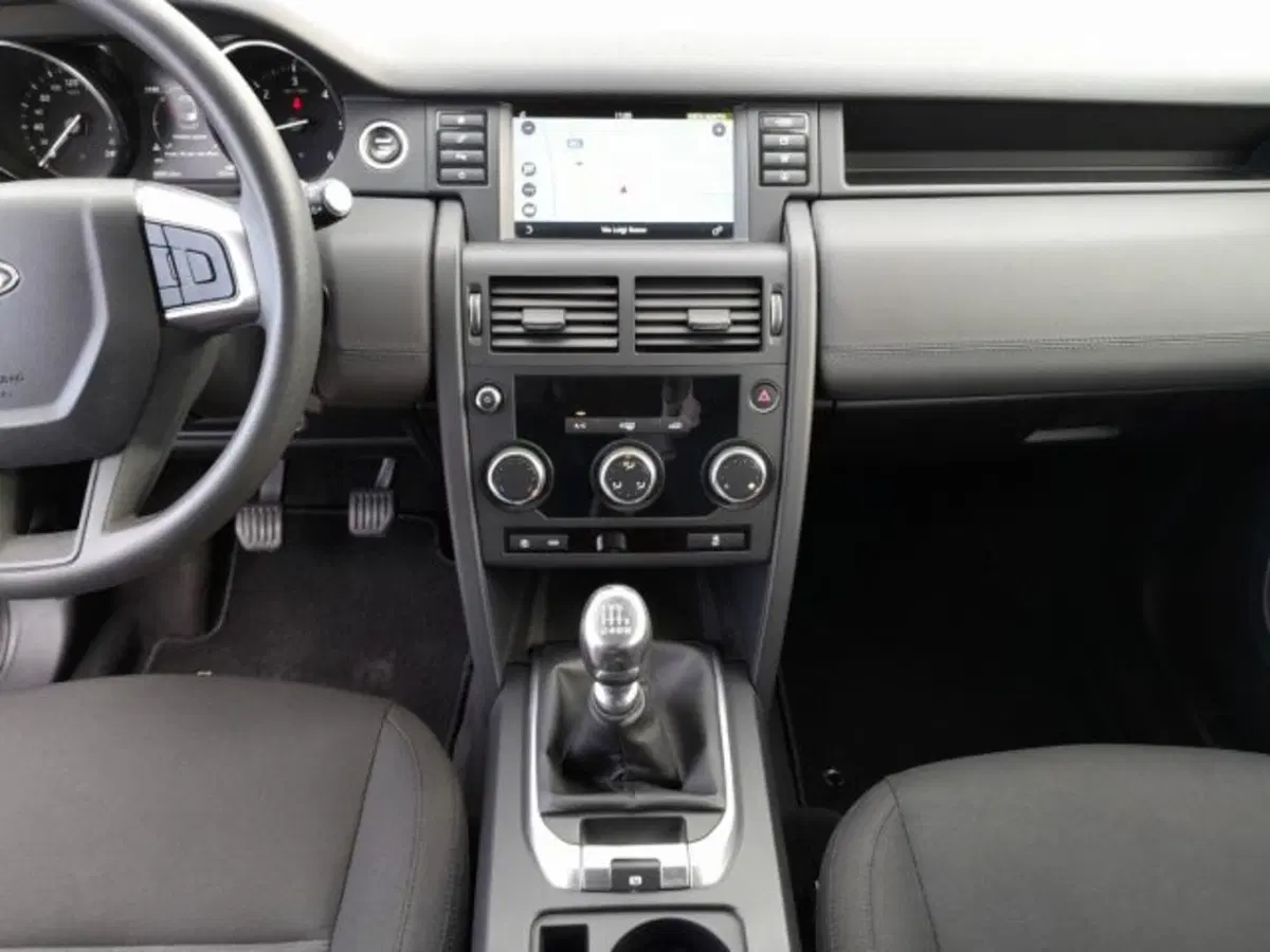 Land Rover Discovery Sport usata a Livorno (14)