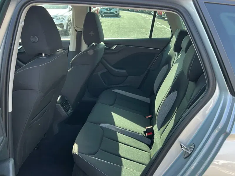 Skoda Kamiq usata a Latina (12)
