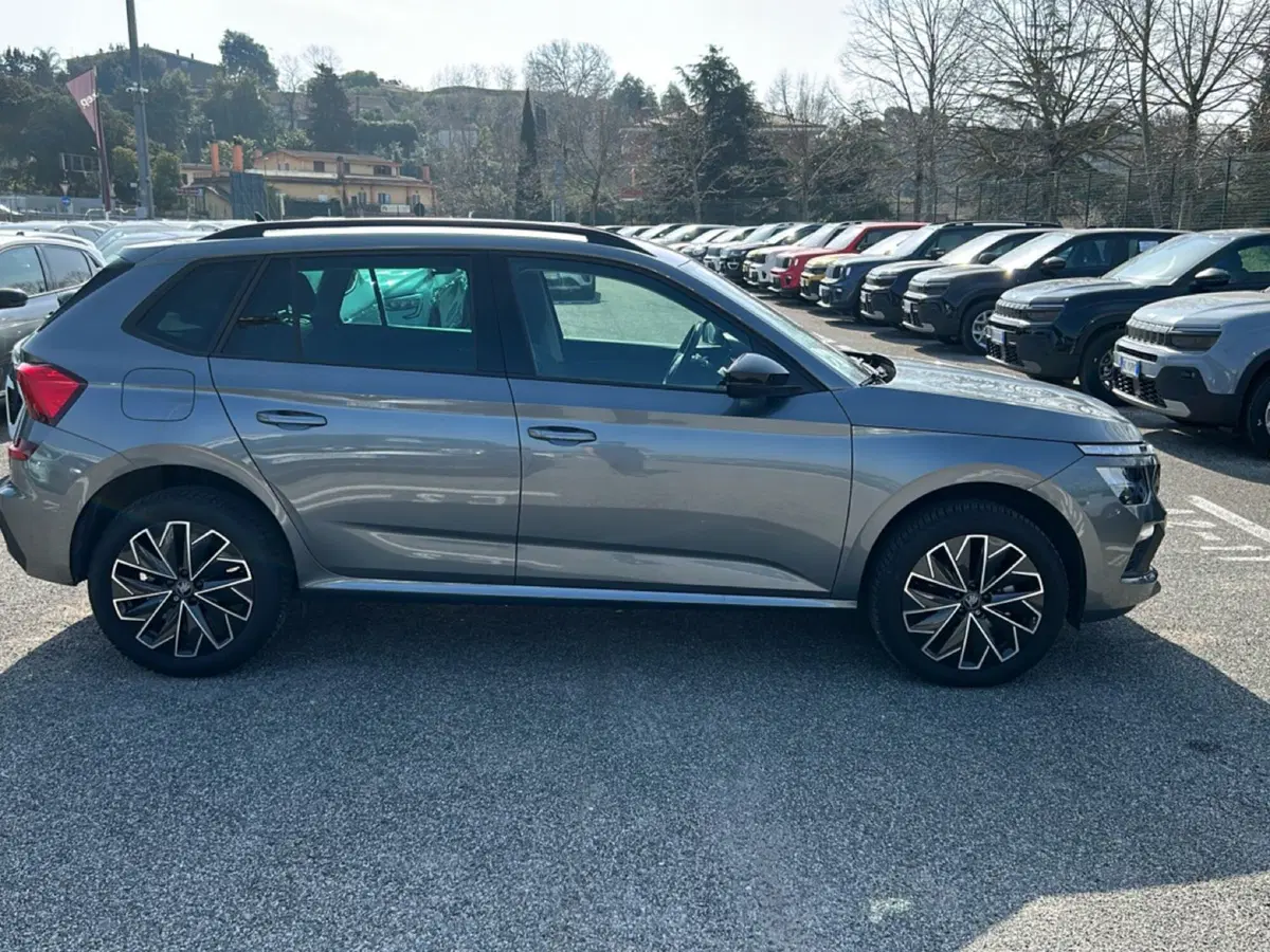 Skoda Kamiq usata a Roma (6)