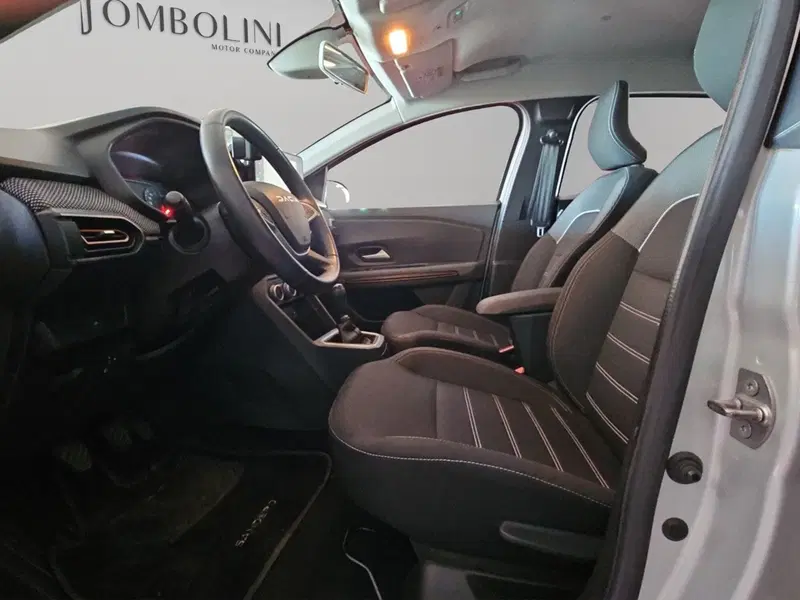 Dacia Sandero usata a Perugia (9)