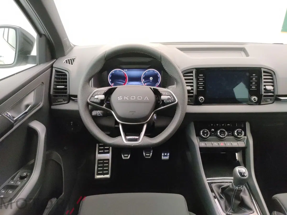 Skoda Karoq nuova a Varese (12)