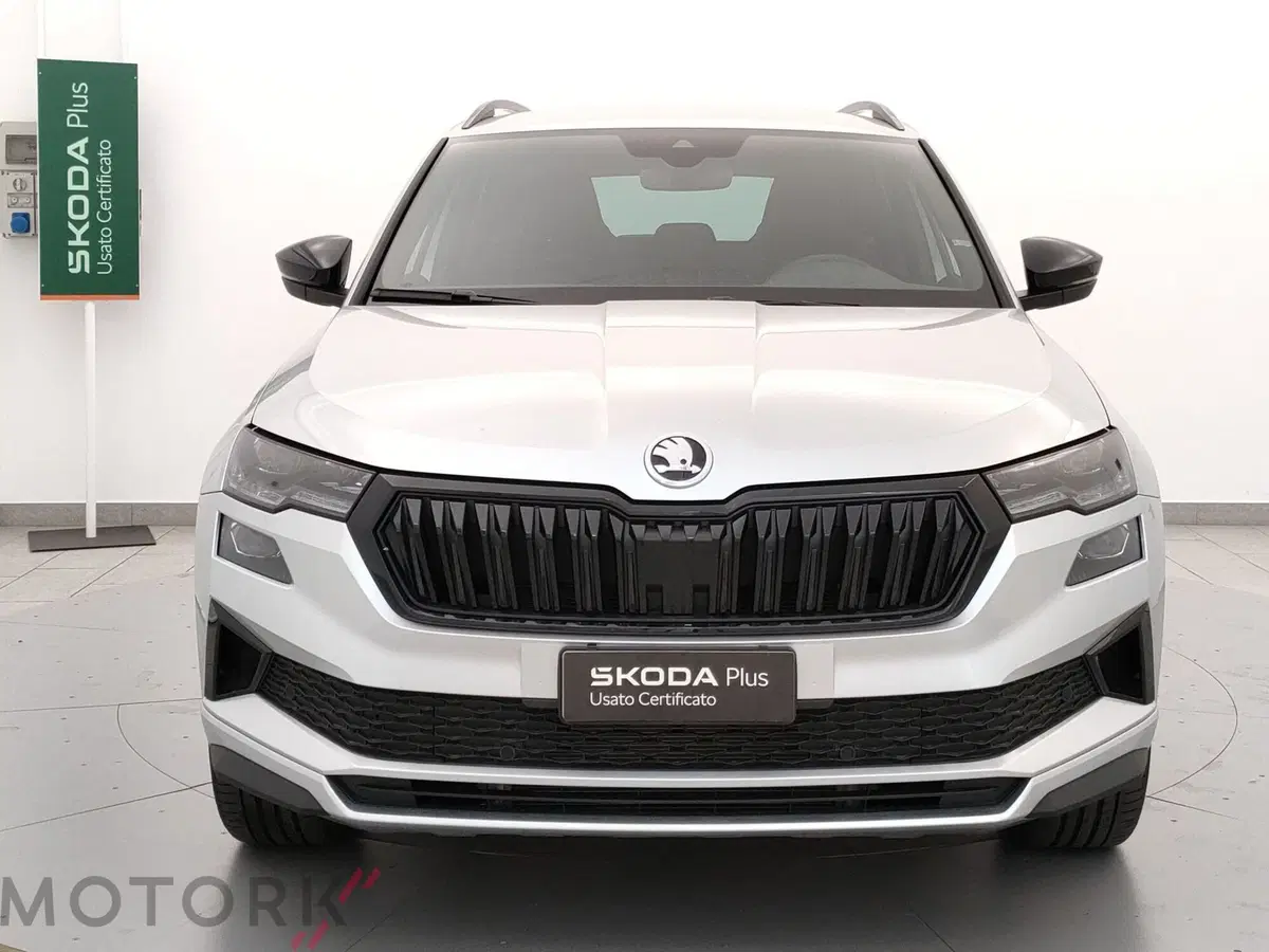 Skoda Karoq nuova a Varese (2)