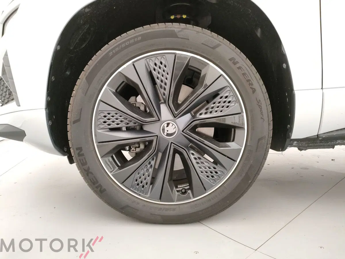 Skoda Karoq nuova a Varese (5)