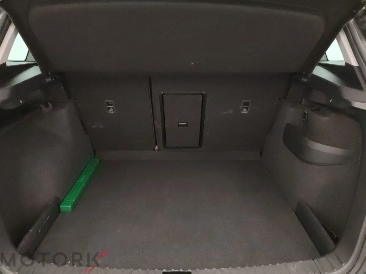 Skoda Karoq usata a Varese (9)