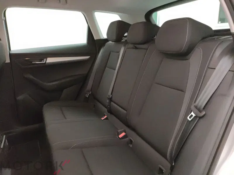 Skoda Karoq usata a Varese (10)