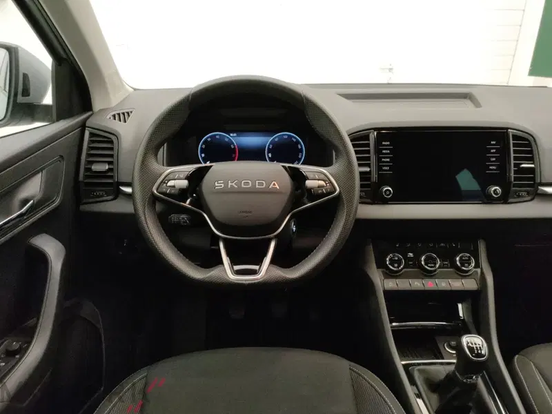 Skoda Karoq usata a Varese (12)