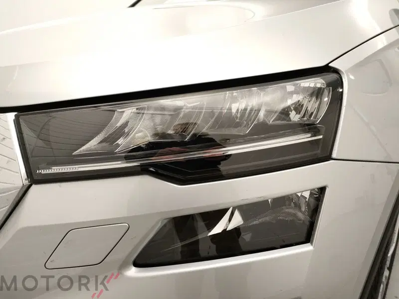 Skoda Karoq usata a Varese (7)