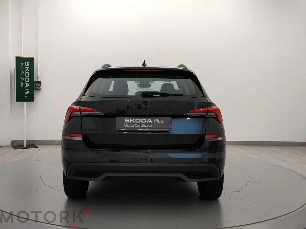 Skoda Kamiq usata a Varese (5)