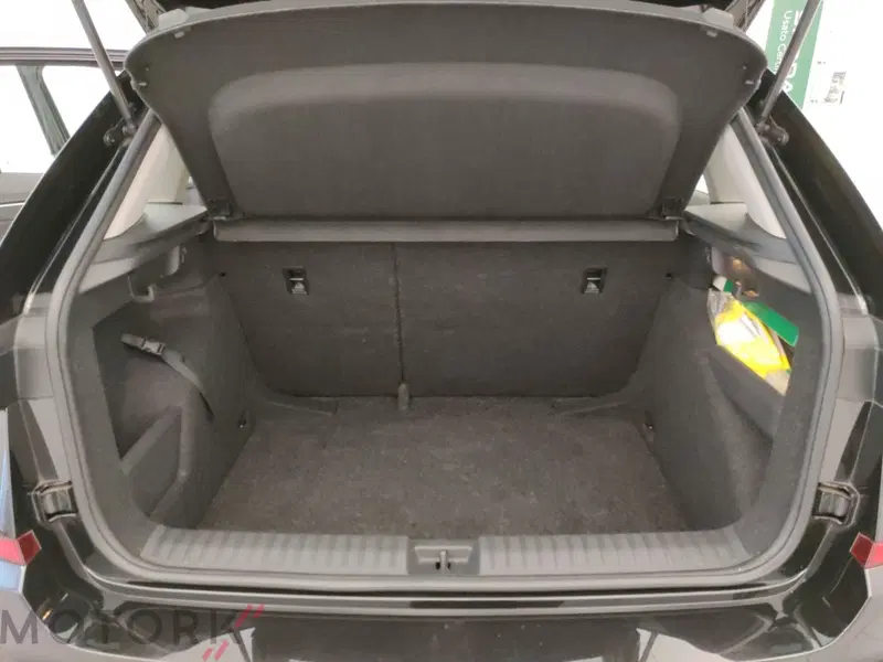 Skoda Kamiq usata a Varese (9)