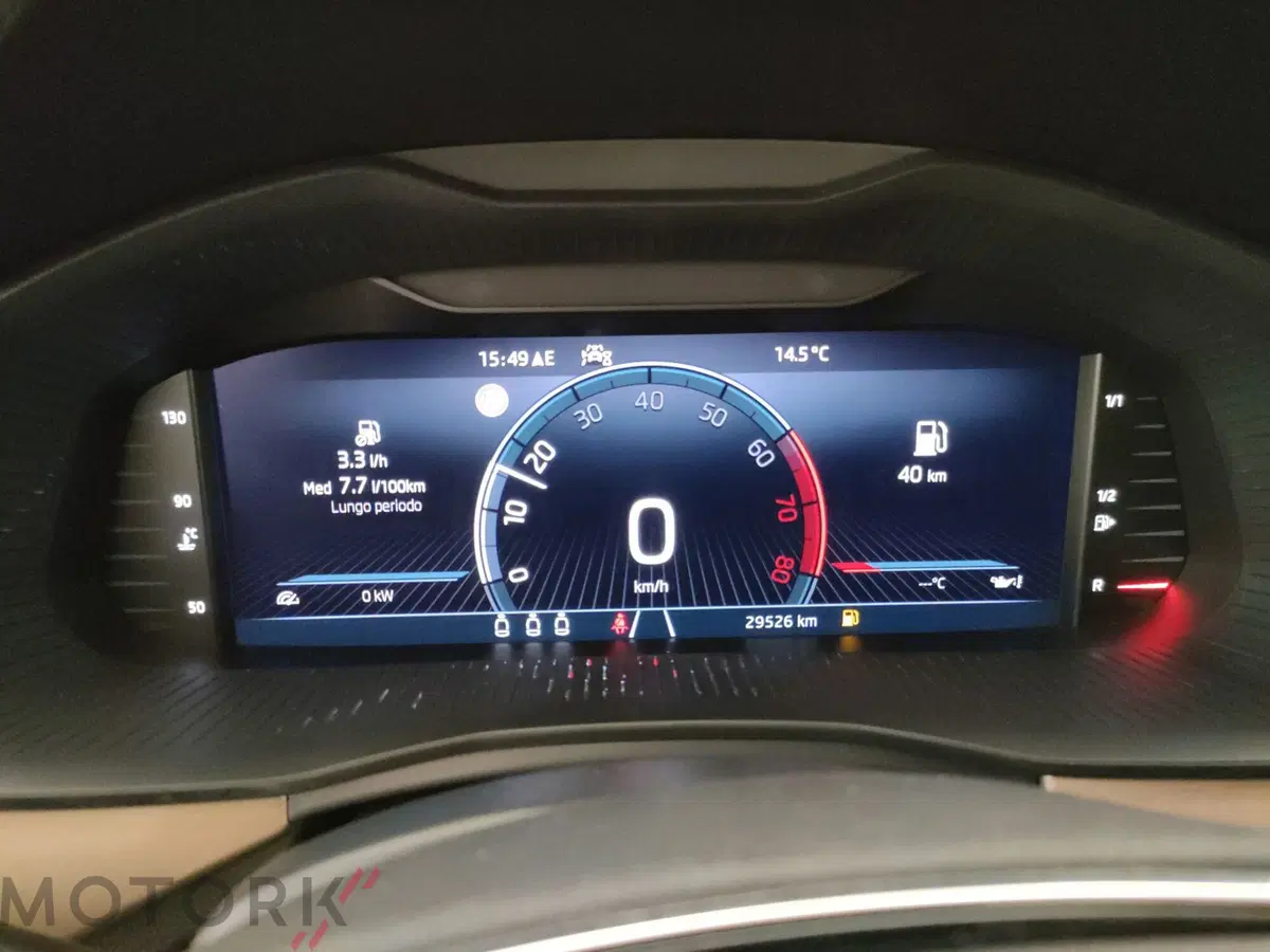 Skoda Kamiq usata a Varese (15)