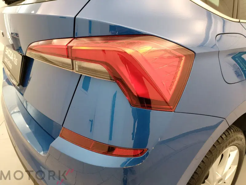 Skoda Kamiq usata a Varese (8)