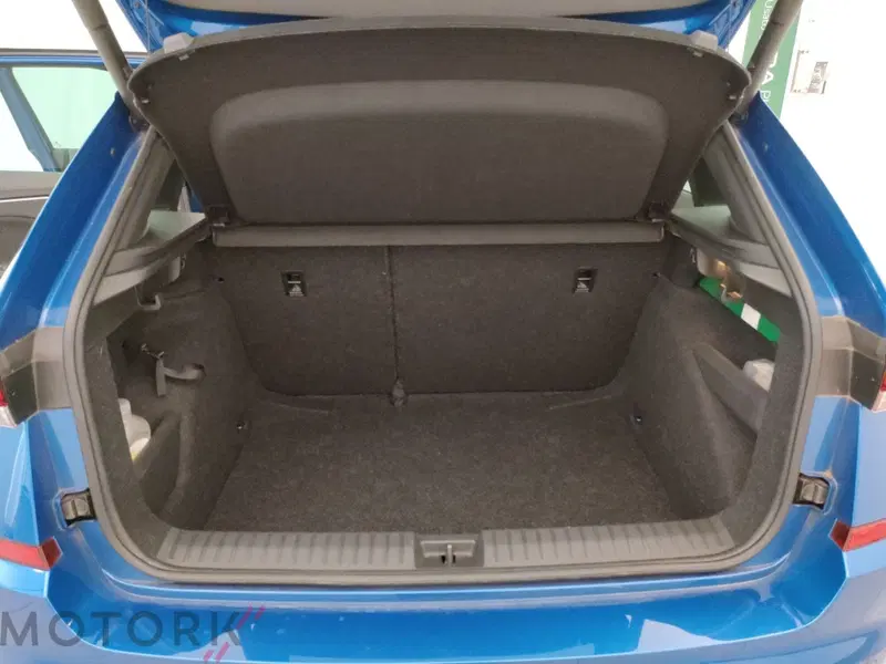 Skoda Kamiq usata a Varese (9)