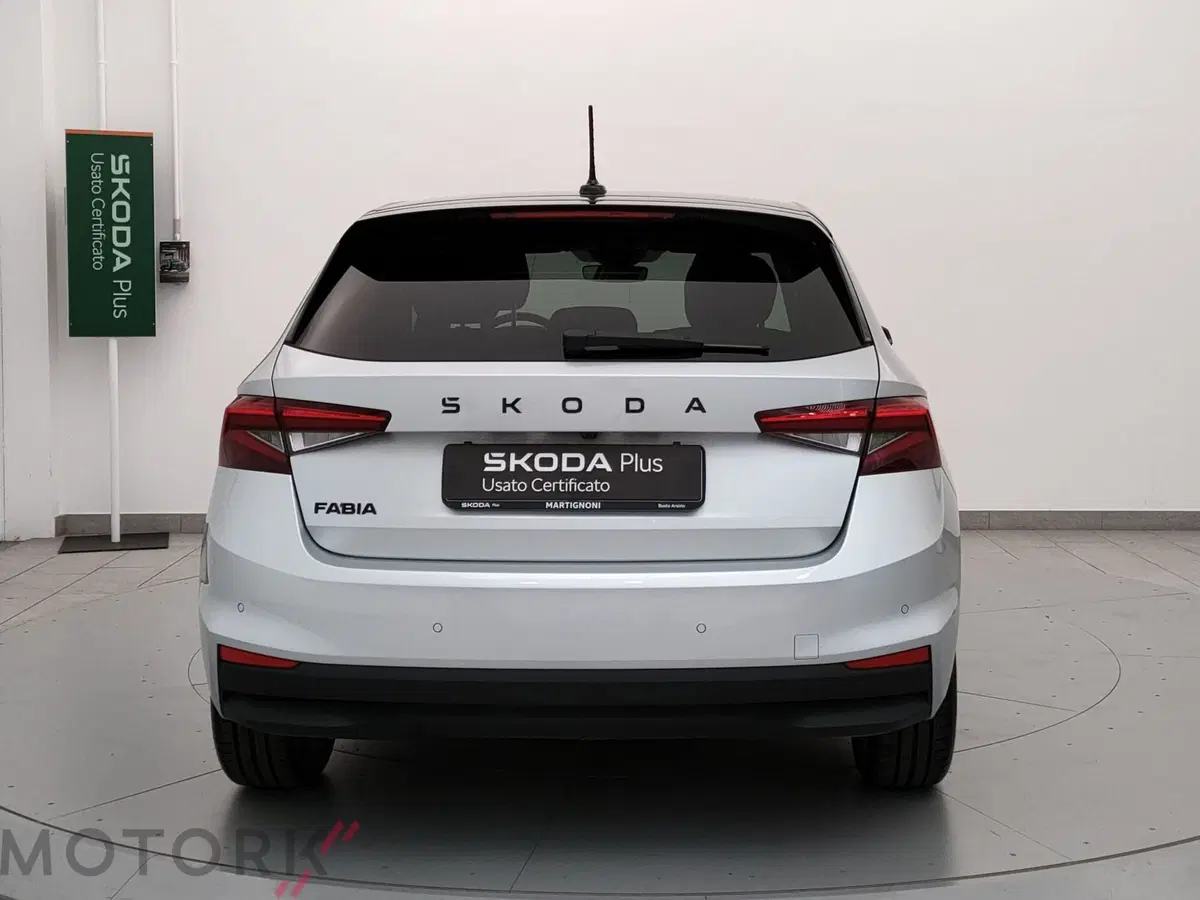 Skoda Fabia usata a Varese (4)