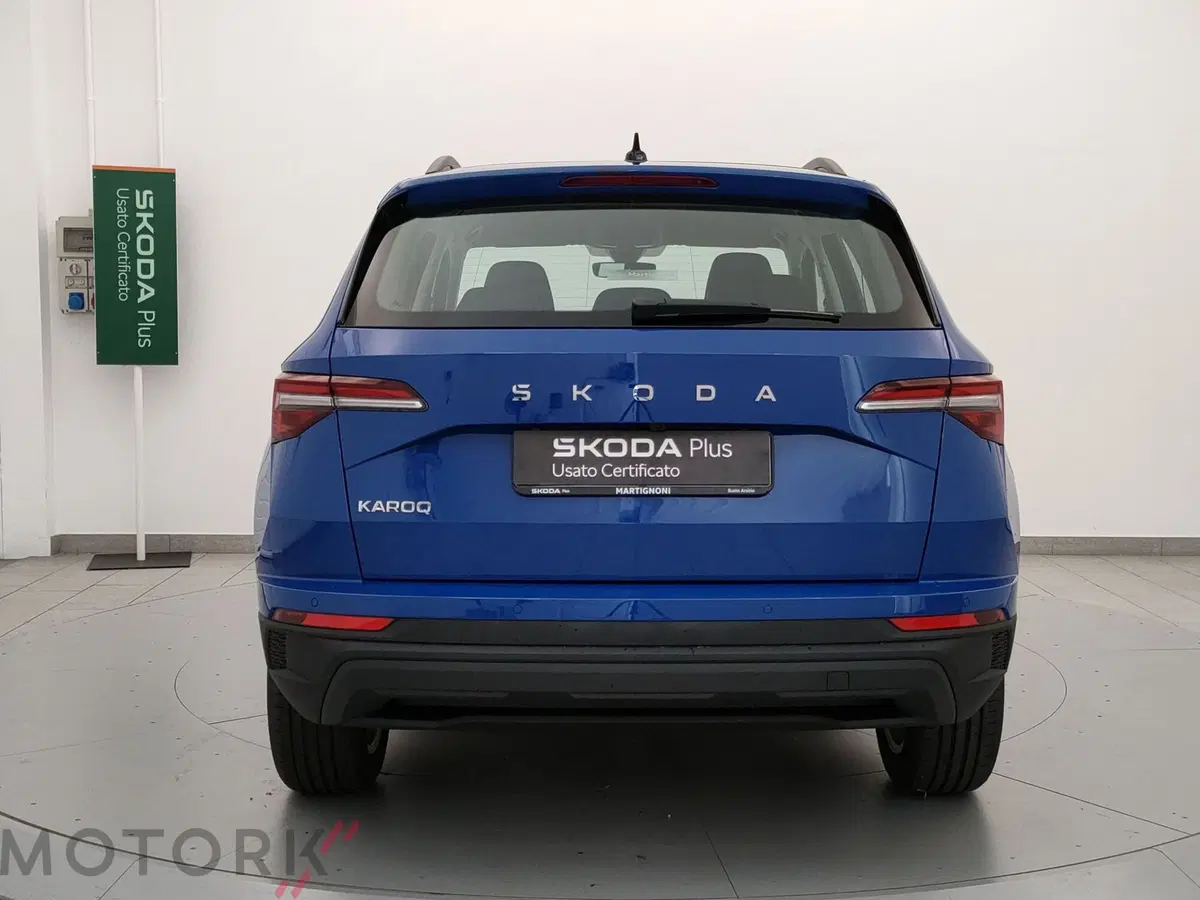 Skoda Karoq nuova a Varese (4)