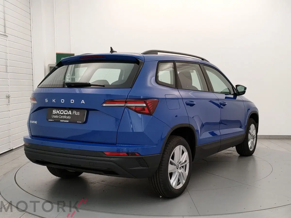 Skoda Karoq nuova a Varese (5)