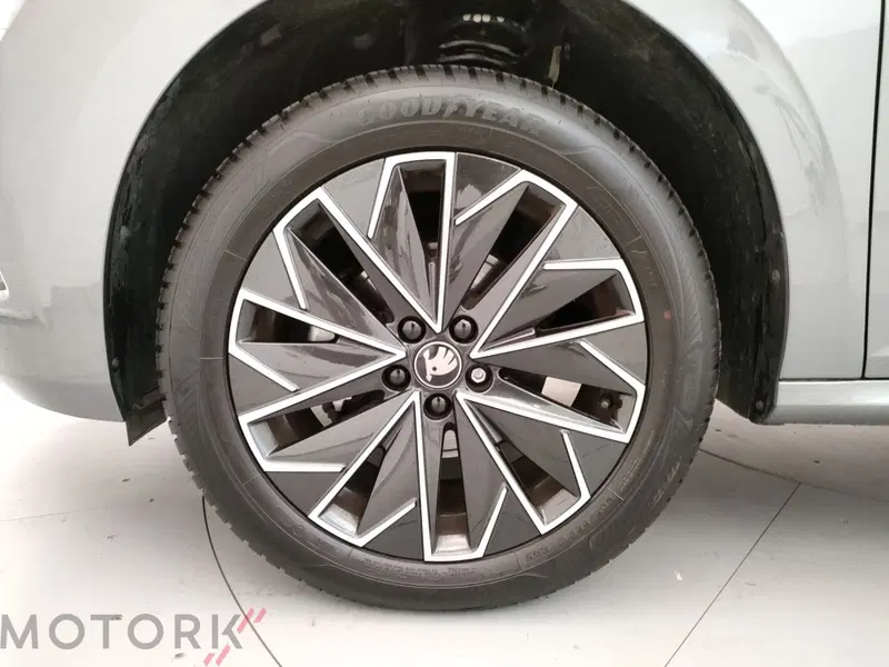 Skoda Kamiq usata a Varese (6)