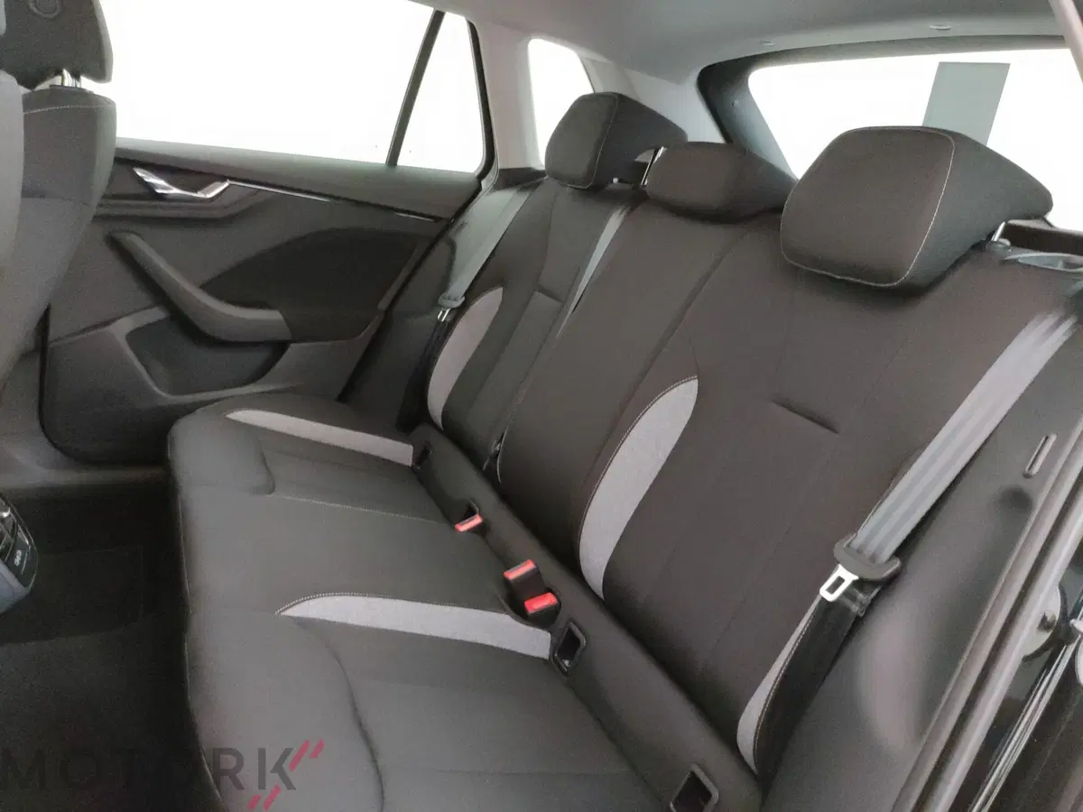 Skoda Kamiq usata a Varese (10)
