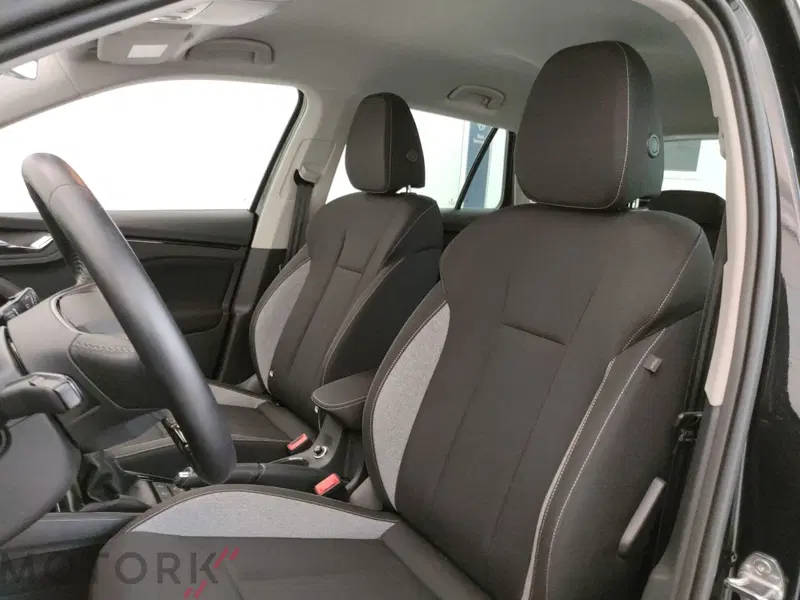 Skoda Kamiq usata a Varese (11)
