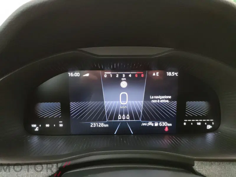 Skoda Kamiq usata a Varese (19)