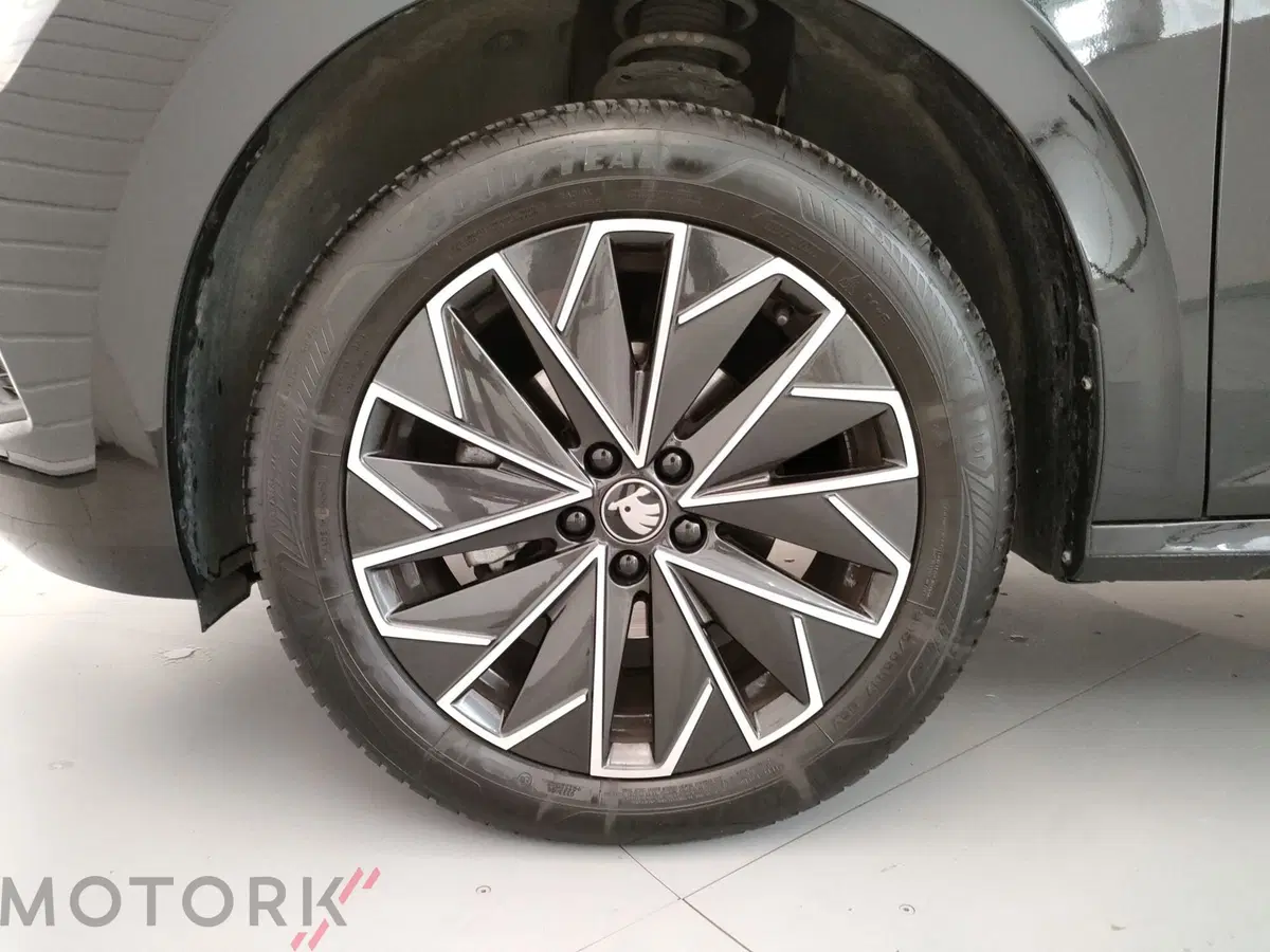 Skoda Kamiq usata a Varese (6)